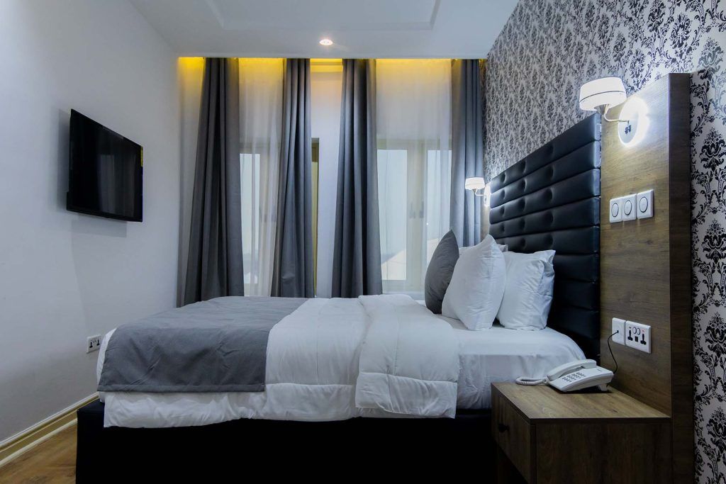 Crownsville Hotel
