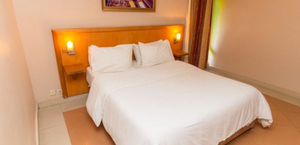 La Cour Hotel 