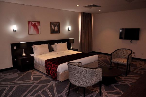 Golden Tulip Oniru