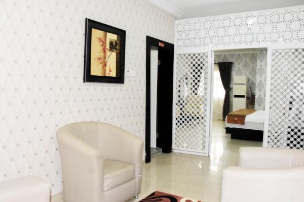 Galphin-executive-suite