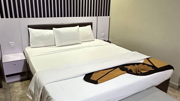 Msqaure Hotel Ikeja