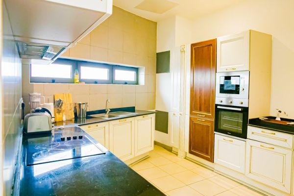 Royal Residence 5 Bedroom Penthouse + 2 BQ