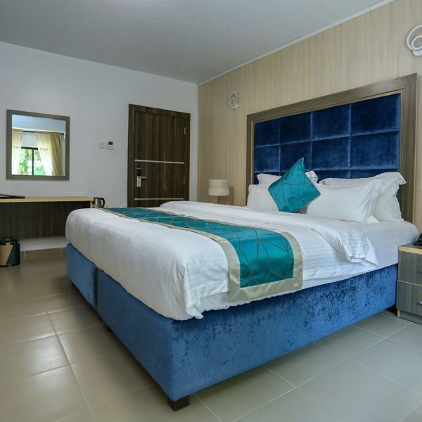 Riviera Suite