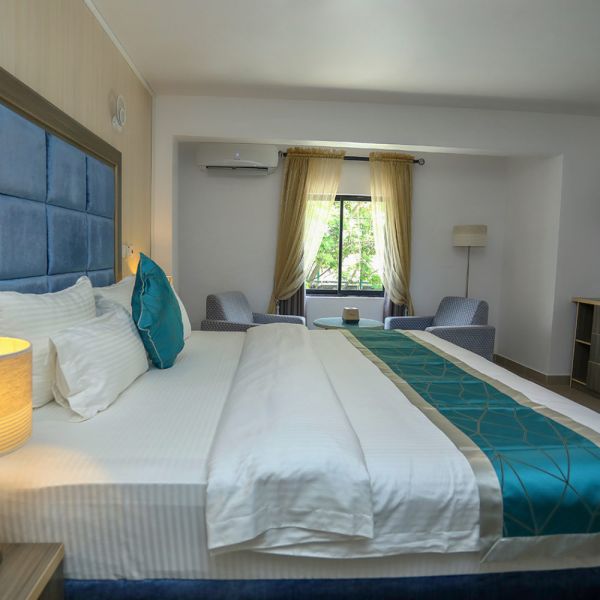 Riviera Suite
