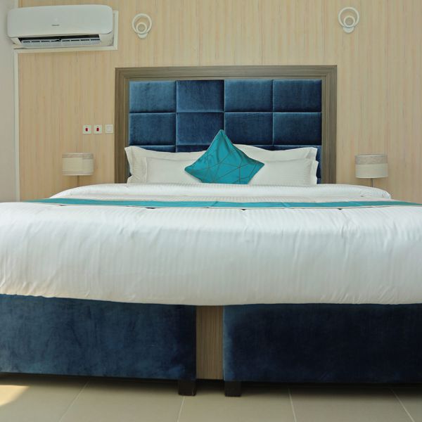 Riviera Suite