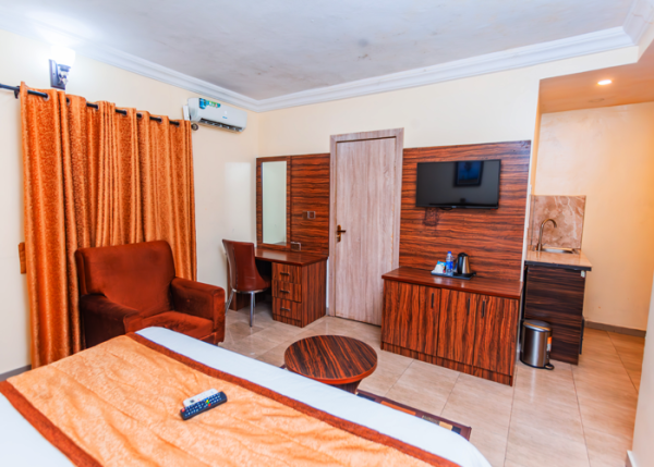 Beni Gold Ikoyi