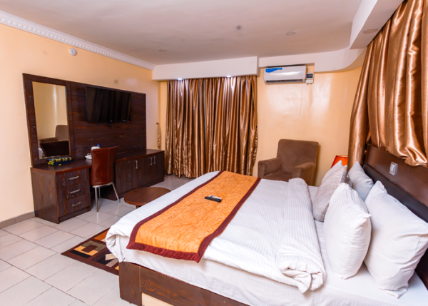 Beni Gold Ikoyi