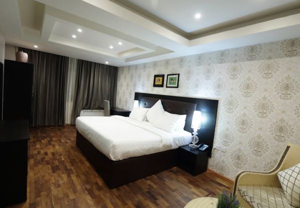 Tivoli Garden Hotel