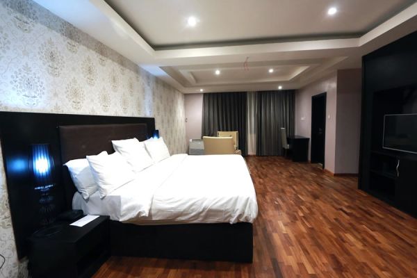 Tivoli Garden Hotel